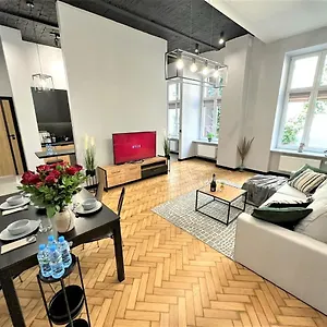 Apartament Luxury 100m2 Loft Design-apartment At Wawel + Netflix, Kraków