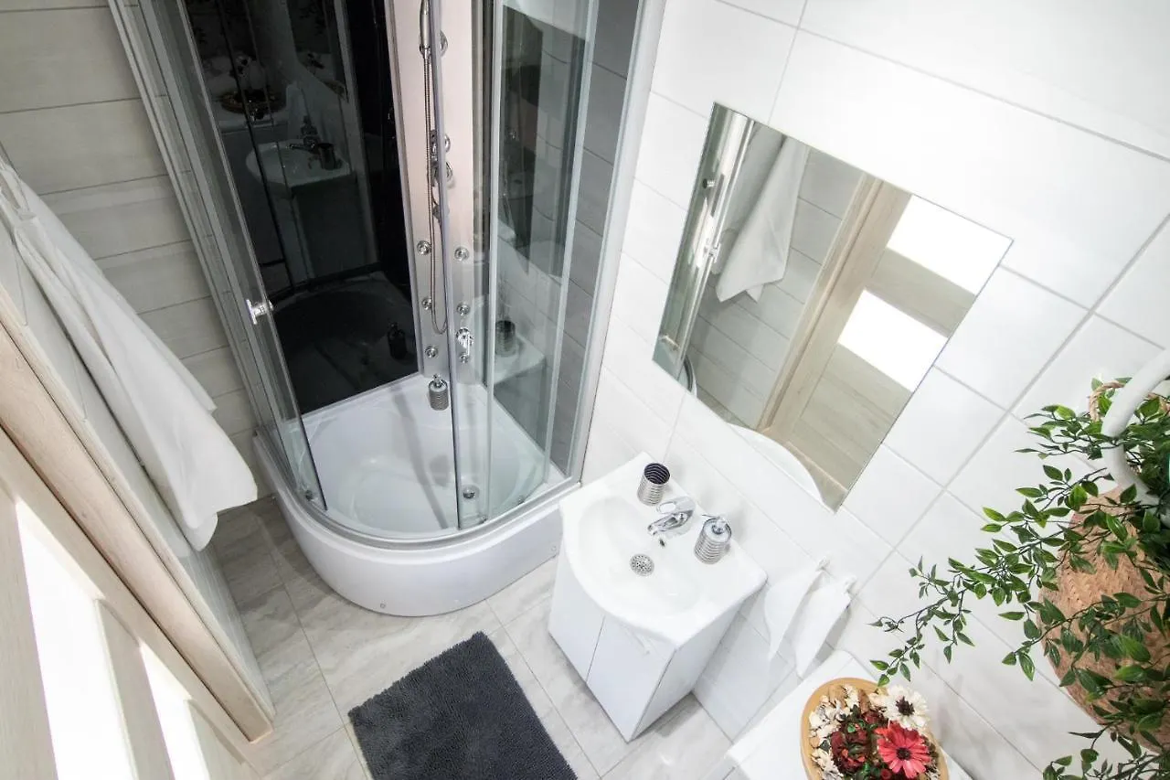 Cracow Best Location Apartment With Garden By Cozyplace Krakow